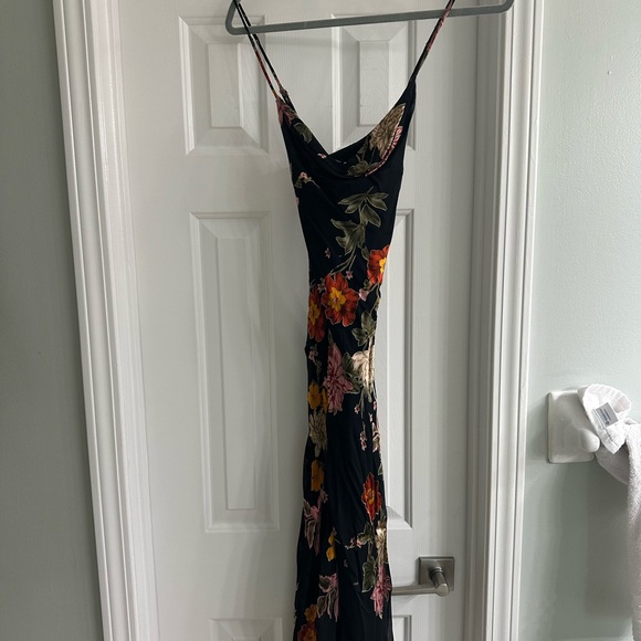 ASTR floral slip dress - Picture 2 of 3